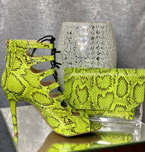 Load image into Gallery viewer, Lace up snake print heel | Lime